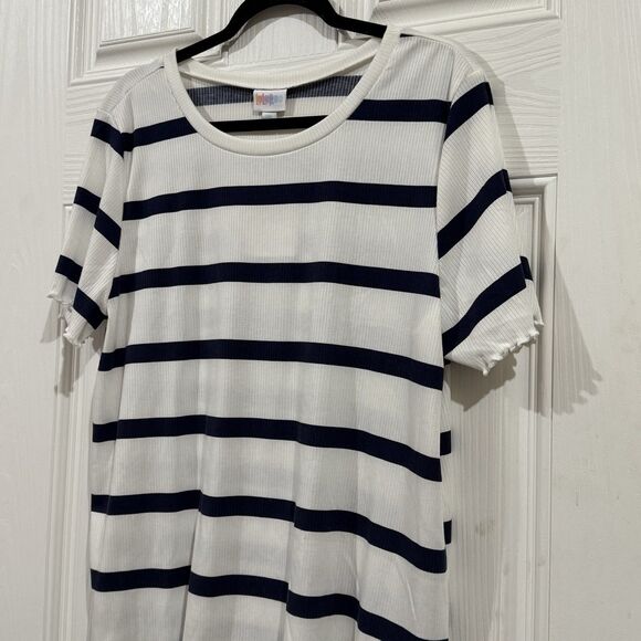 LuLaRoe Kelly Top Navy Blue Stripe‎  2XL NWT - Picture 2 of 8